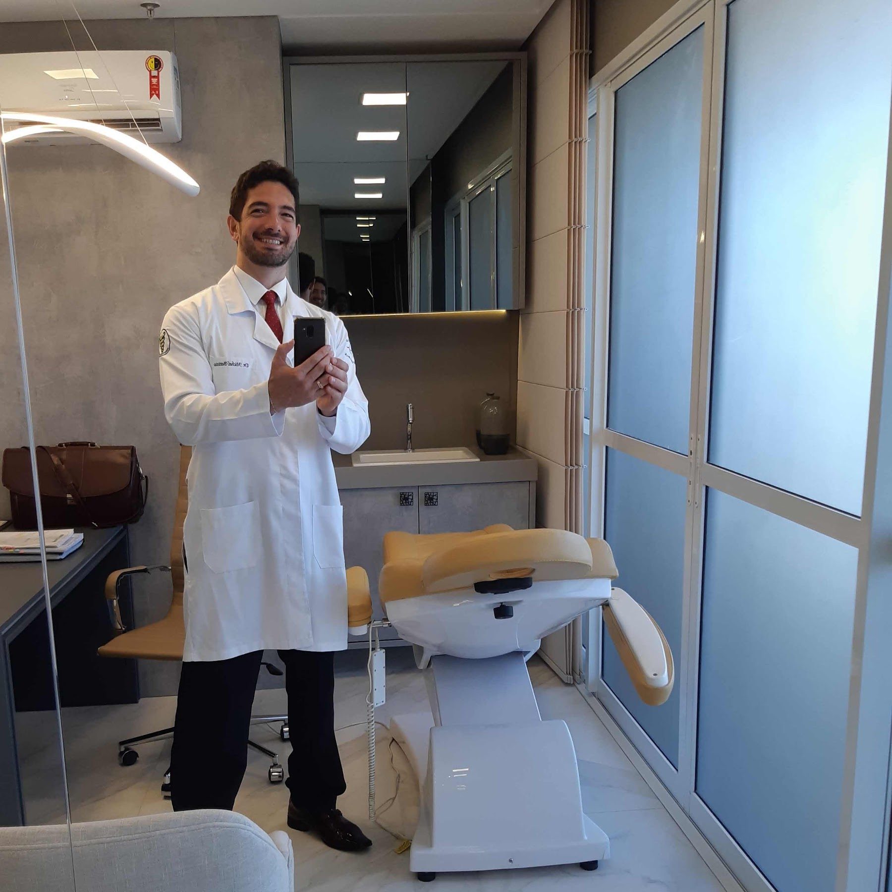 Dr. Michel Batista / Microfisioterapia Avançada em Aracaju - TME